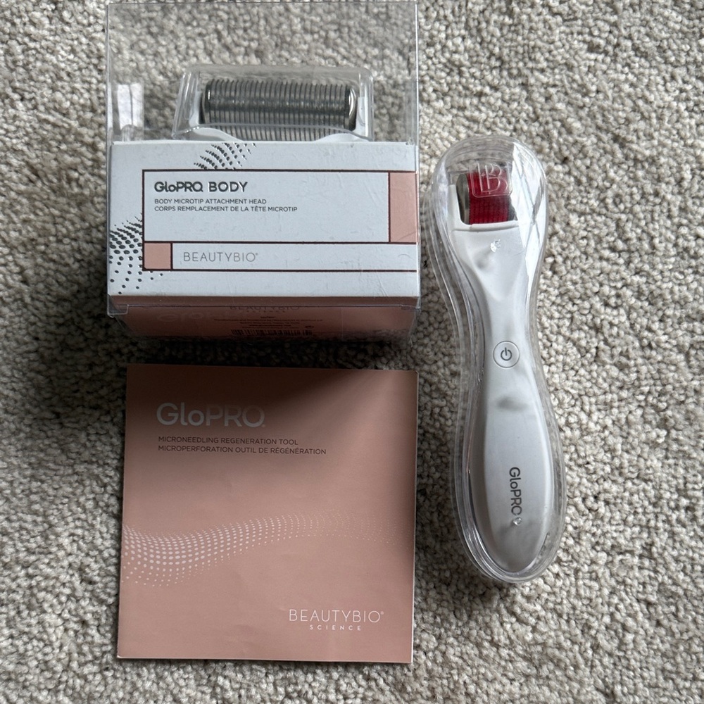 GloPRO White and Red Microneedling Tool